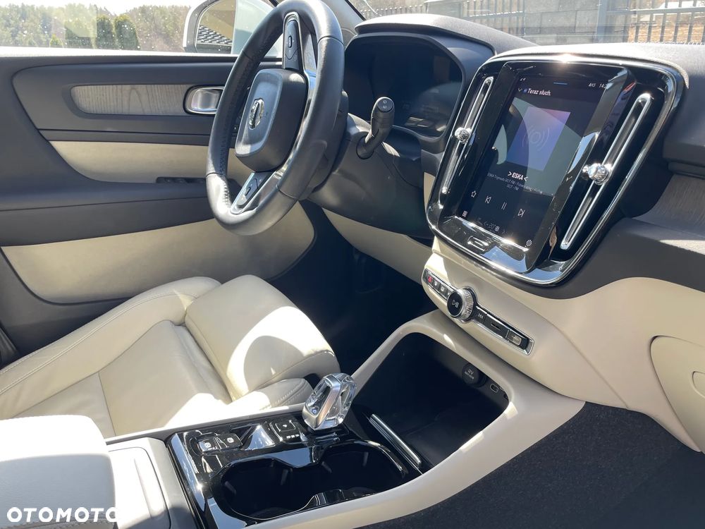 Volvo XC 40 B5 B AWD Ultimate Bright - 11