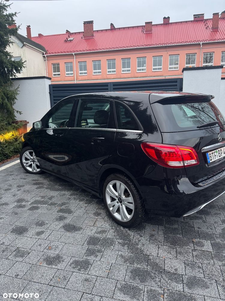 Mercedes-Benz Klasa B 180 Edition - 8