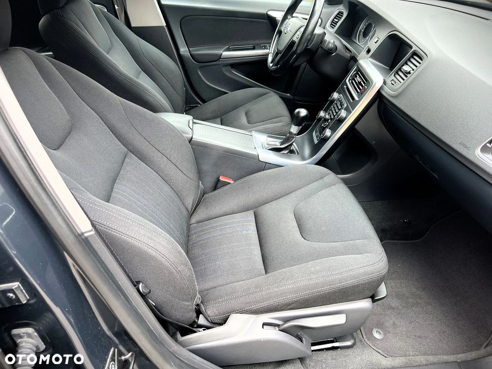 Volvo S60 DRIVe - 14