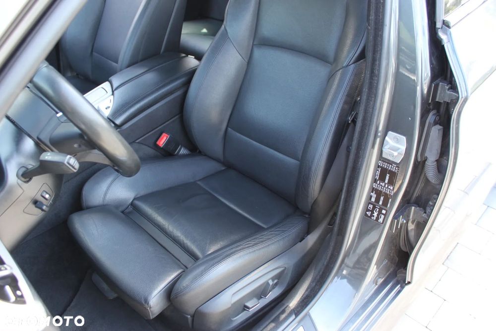 BMW Seria 5 525d xDrive Sport-Aut - 21
