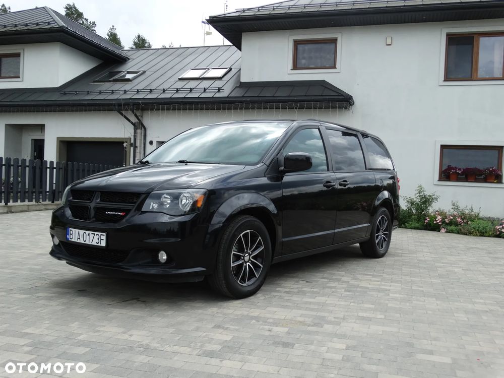 Dodge Grand Caravan 3.6 R/T - 1