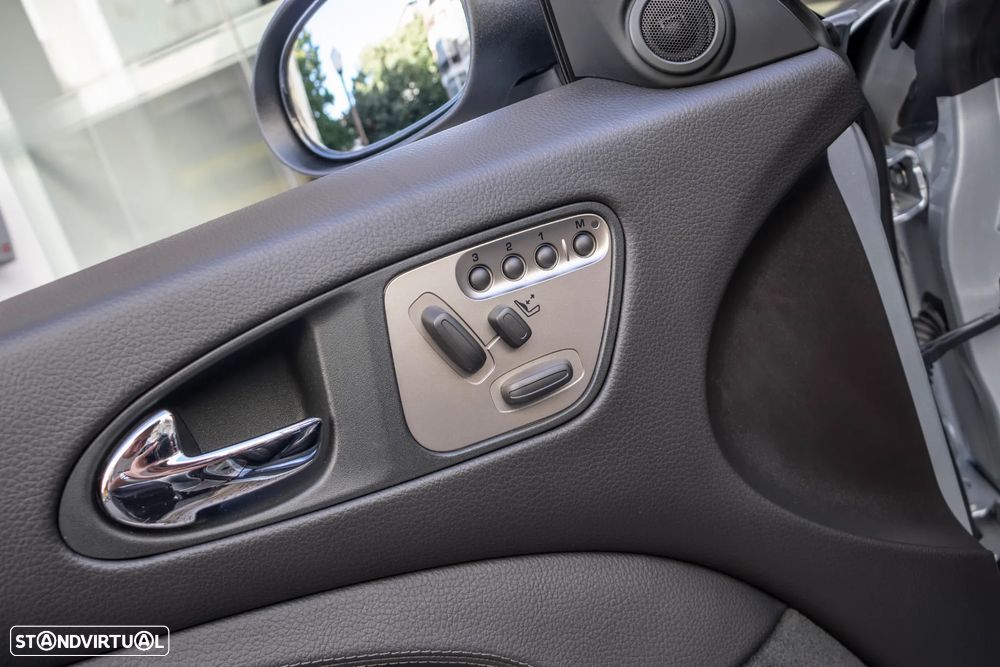 Jaguar XK XKR 4.2 V8 S/C - 8