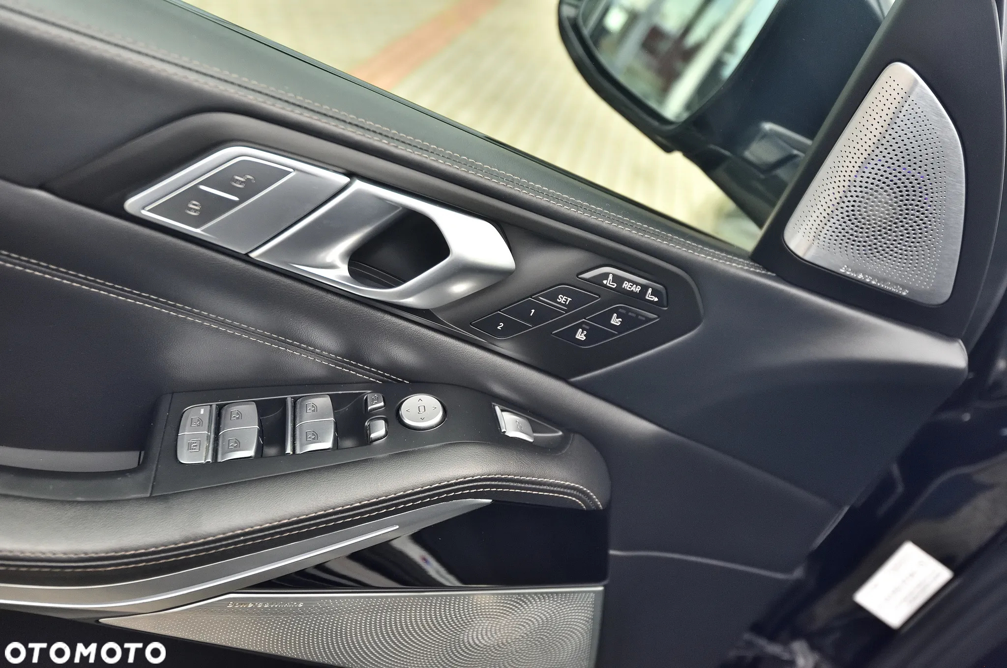 BMW X7 M50d sport - 24
