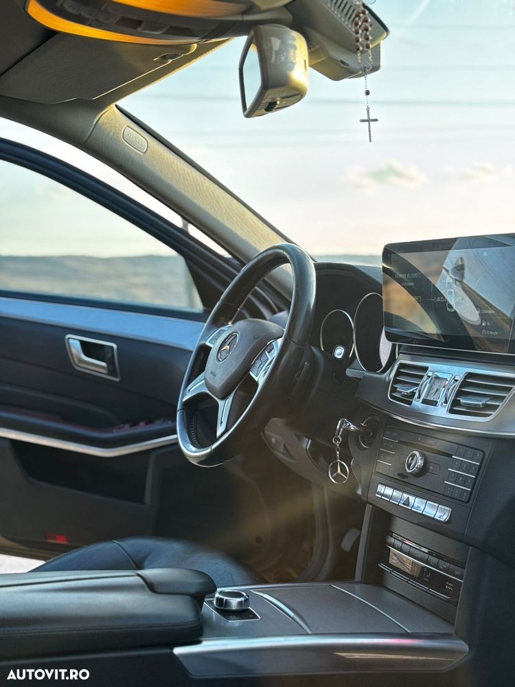 Mercedes-Benz E - 10