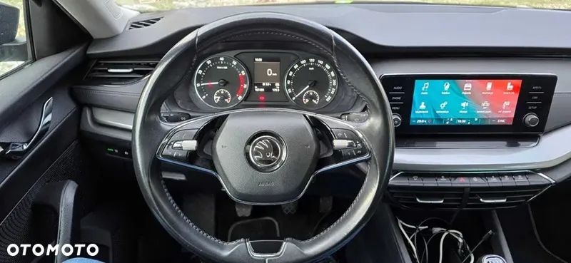 Skoda Octavia ver-1-5-tsi-act-ambition - 3
