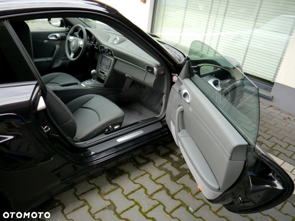 Porsche 911 Turbo Tiptronic S - 35