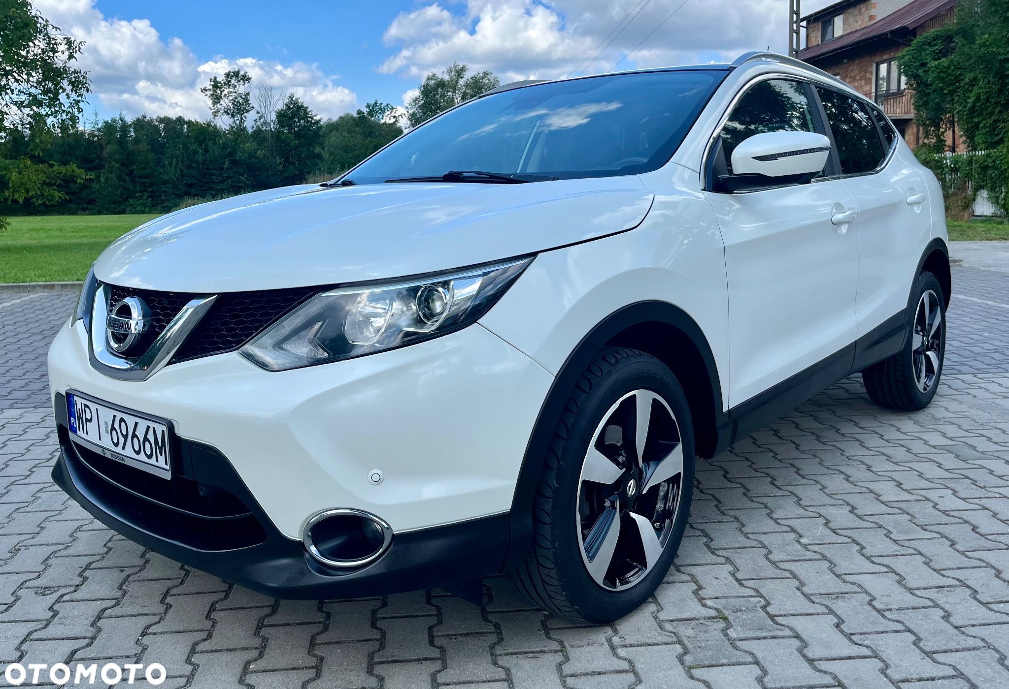 Nissan Qashqai - 1
