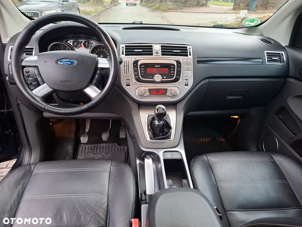 Ford Kuga 2.5 4x4 Titanium - 17