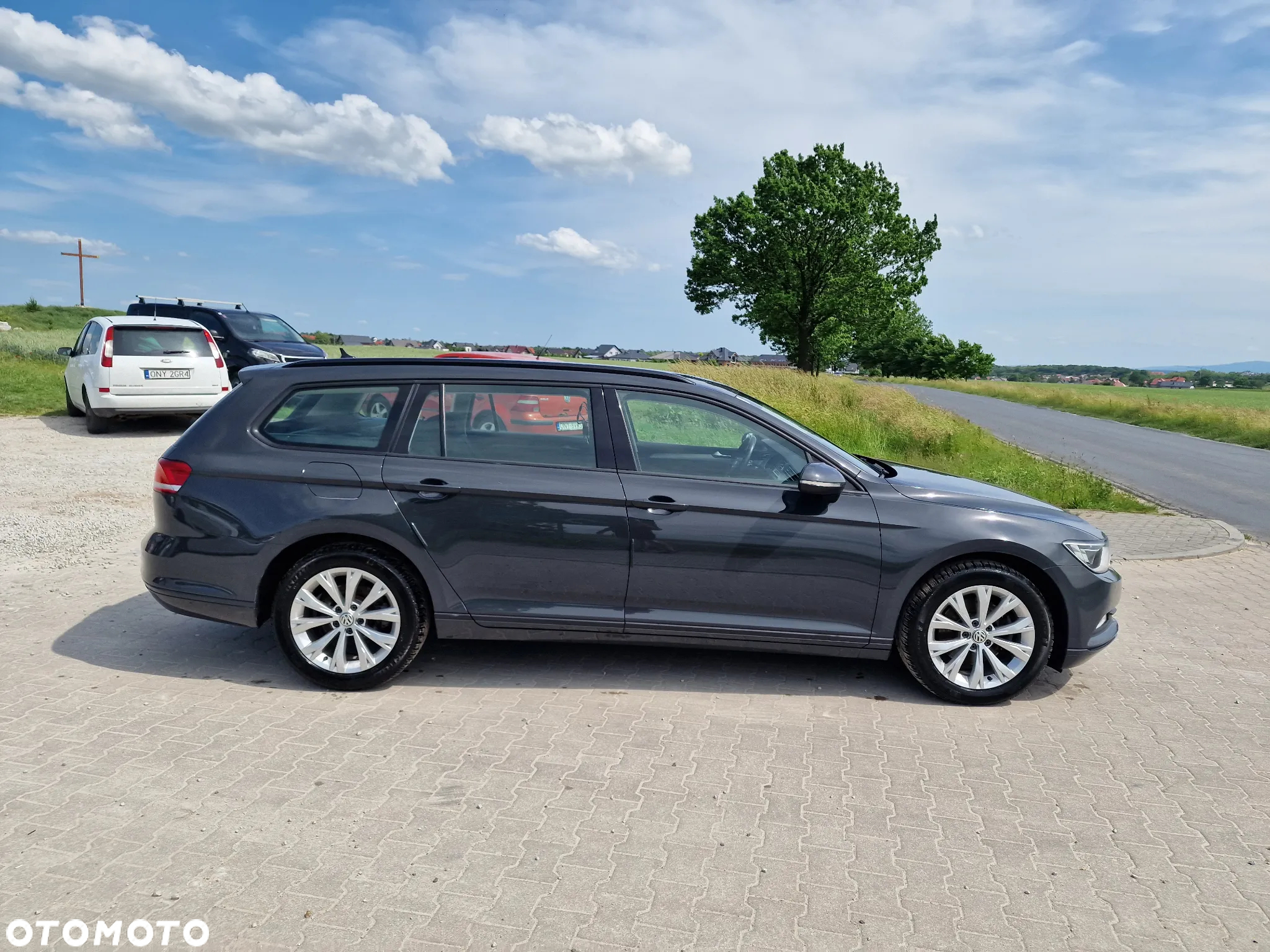 Volkswagen Passat Variant 1.6 TDI (BlueMotion Technology) DSG Comfortline - 9