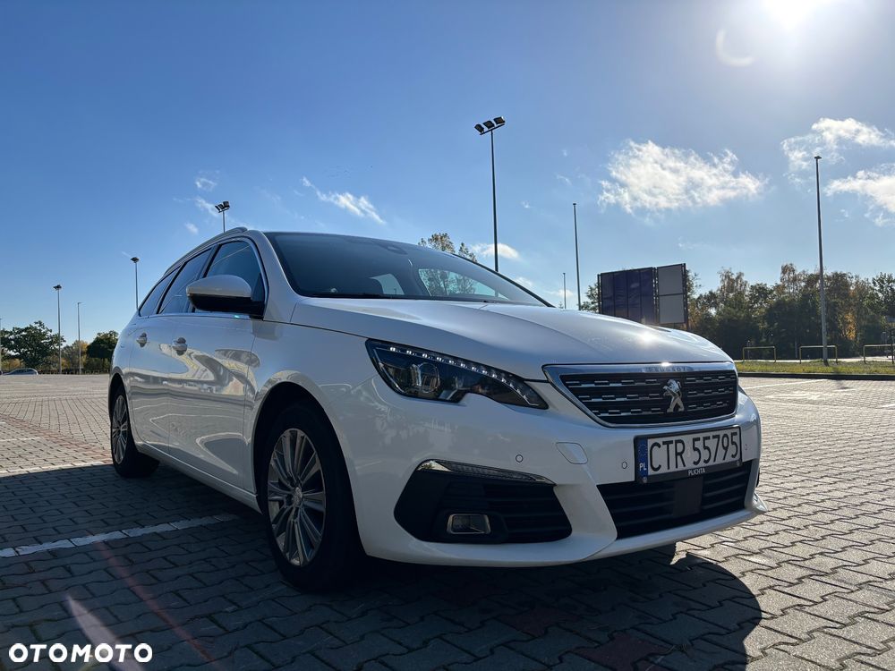 Peugeot 308 1.5 BlueHDi Allure S&S EAT8 - 11