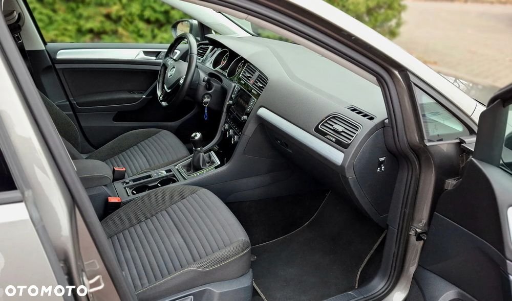 Volkswagen Golf 1.2 TSI BlueMotion Technology Cup - 5