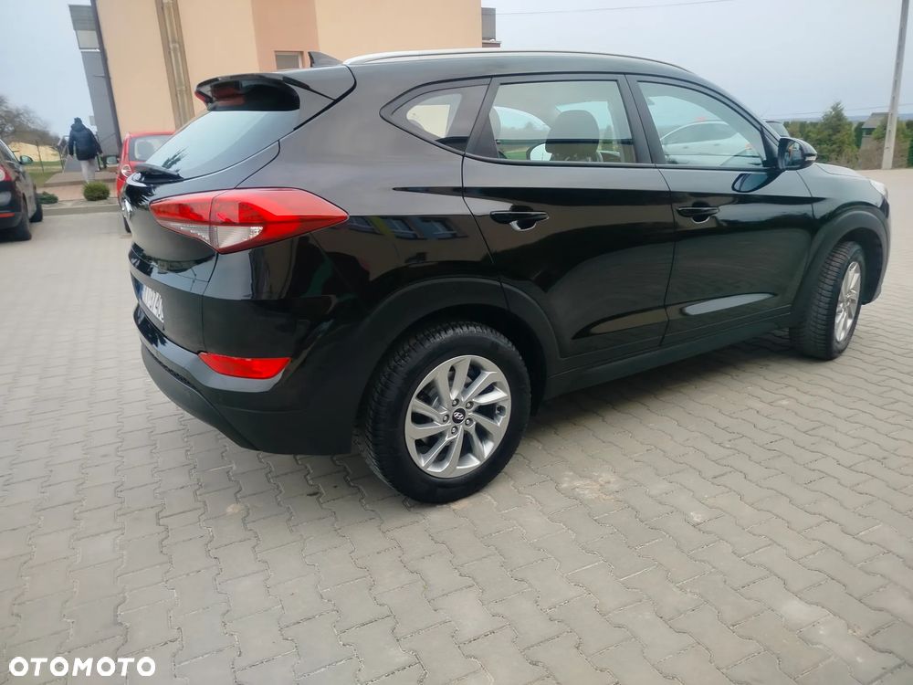 Hyundai Tucson 2.0 TDCi 2x4 Titanium - 6