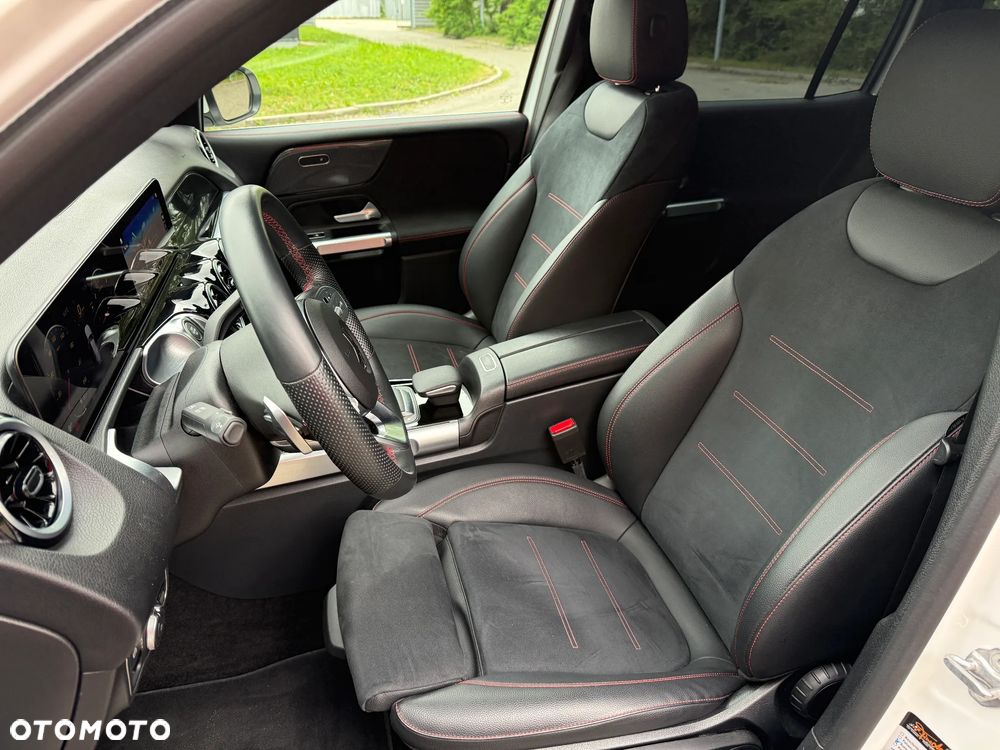 Mercedes-Benz GLB 180 d AMG Line 8G-DCT - 11