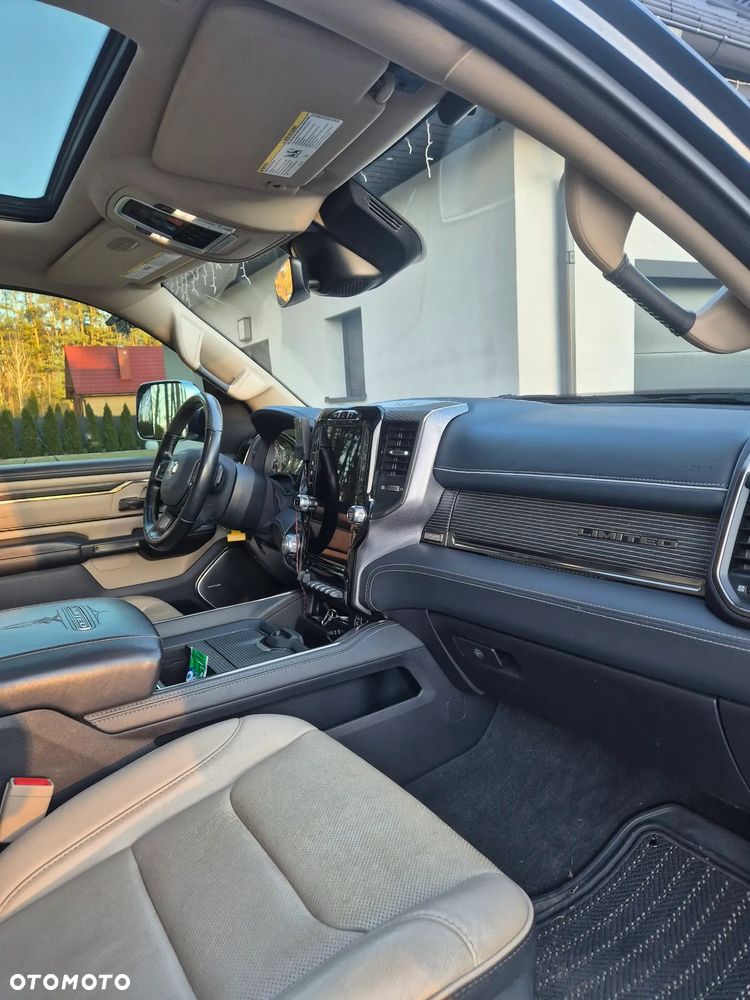 RAM 1500 Crew Cab Limited - 9