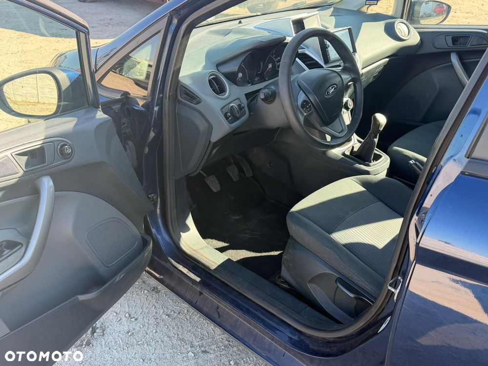 Ford Fiesta 1.4 TDCi Ambiente - 4