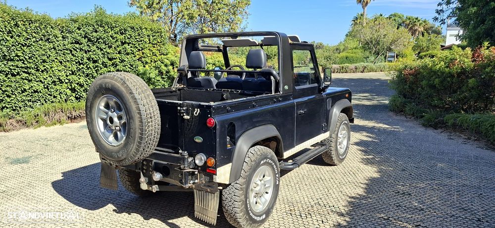 Land Rover Defender 90 2.5 Td5 E - 5