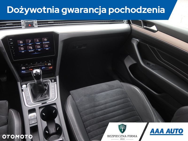 Volkswagen Passat Variant - 10