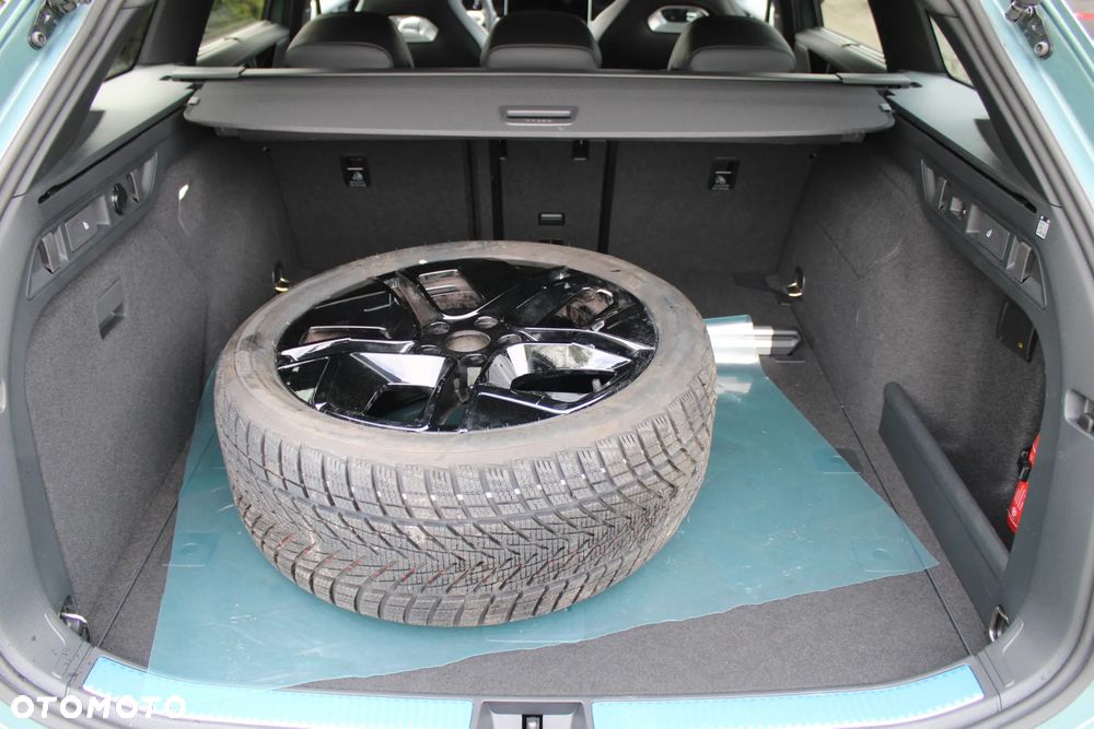 Volkswagen Passat Variant 2.0 TDI SCR 4Mot R-Line DSG - 33