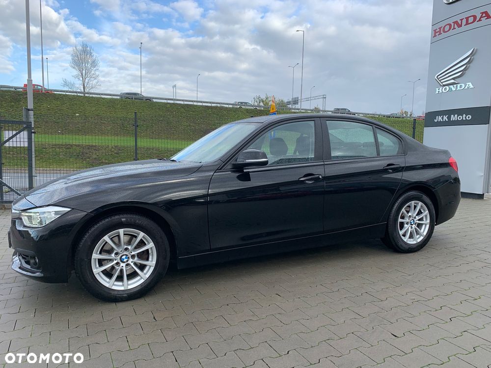 BMW Seria 3 318i Advantage - 12