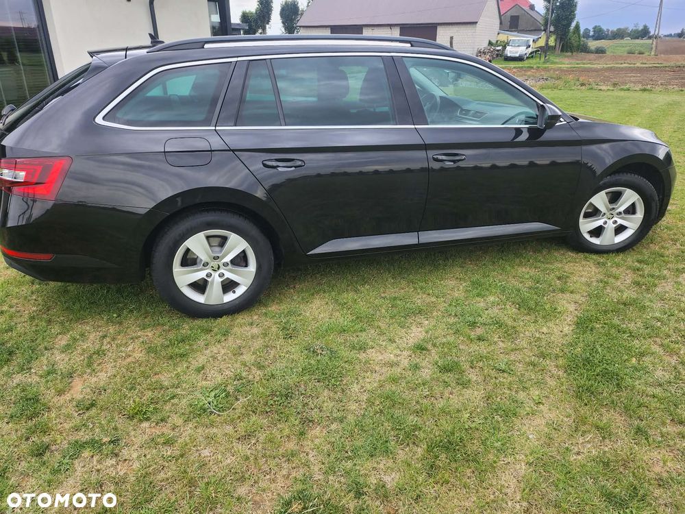 Skoda Superb 2.0 TDI Ambition - 13