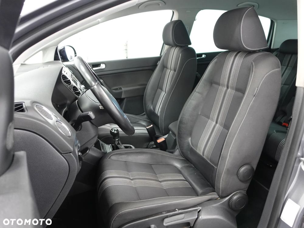 Volkswagen Golf Plus 1.6 TDI DPF MATCH - 22