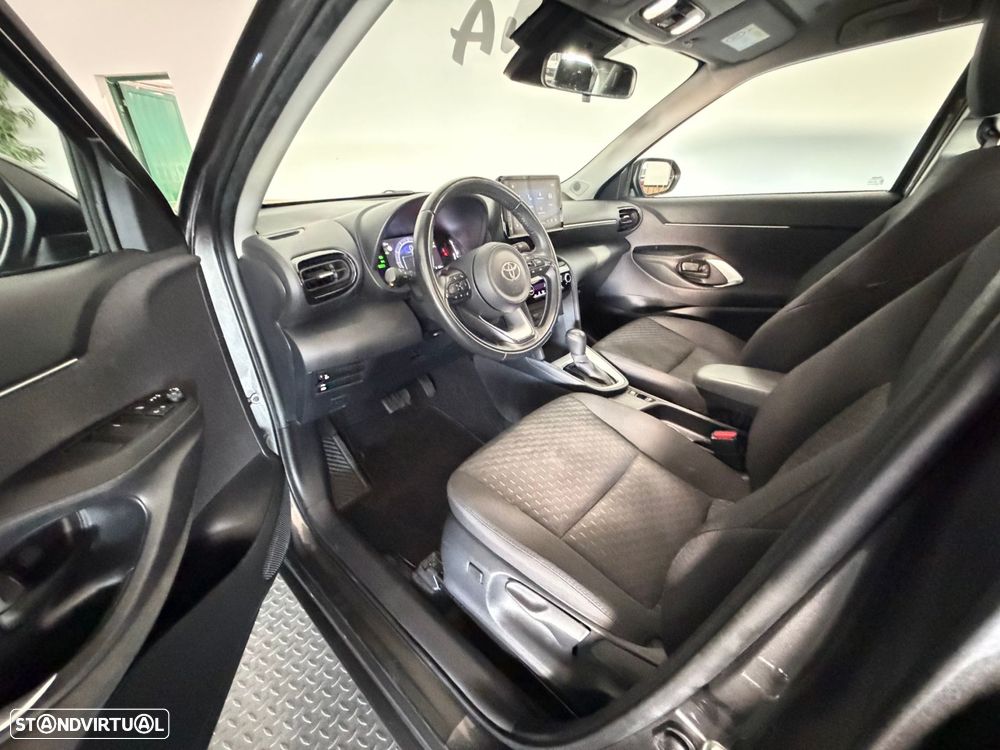 Toyota Yaris Cross 1.5 Hybrid Comfort Plus - 13