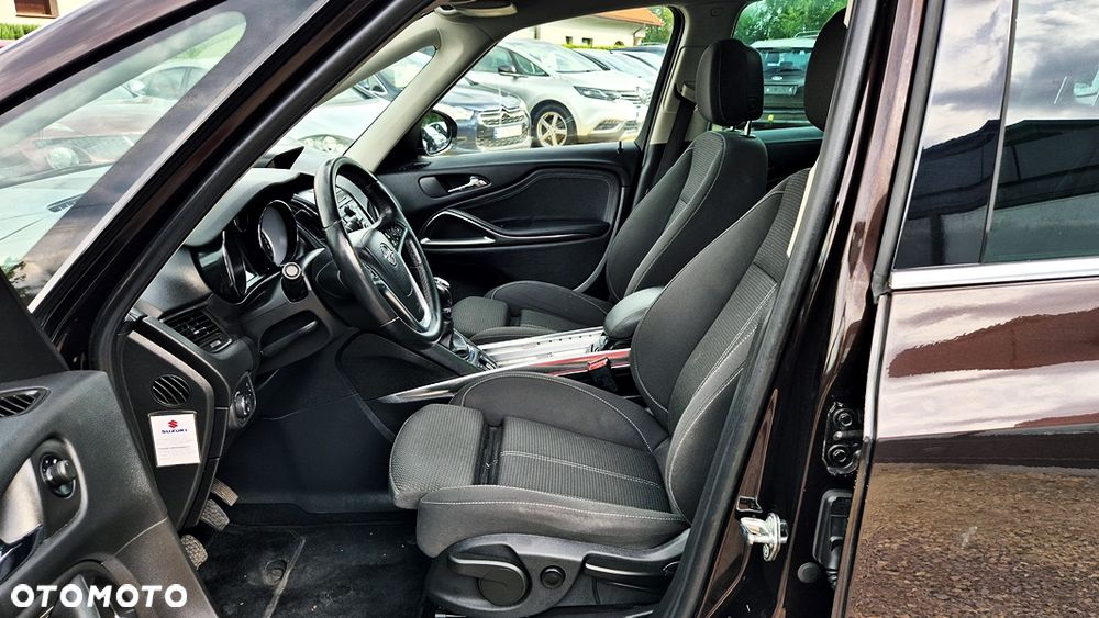 Opel Zafira Tourer 1.4 Turbo Sport - 30