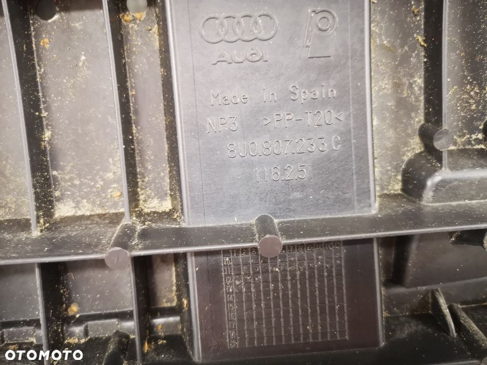 AUDI Q3 10- 8U0 OSŁONA DOLNA / PŁYTA POD ZDERZAK NR 8U0807233C NR AUKCJI OSŁ317 - 7