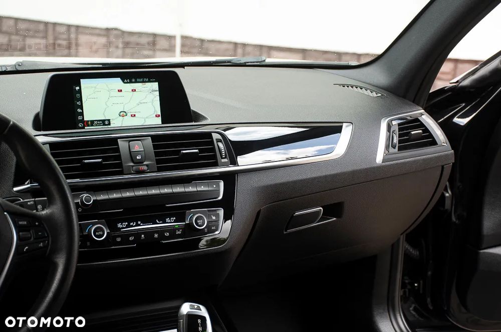 BMW Seria 1 116d EfficientDynamics Edition Sport Line - 31
