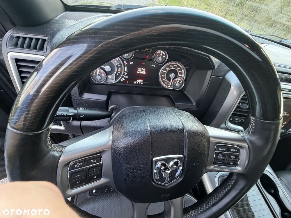 Dodge RAM 5.7 4x4 - 29