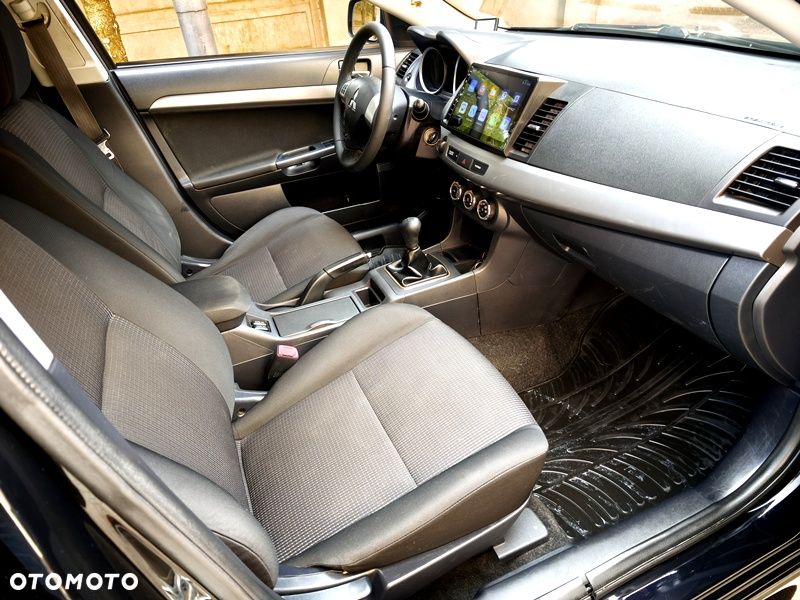 Mitsubishi Lancer 1.6 Invite - 34