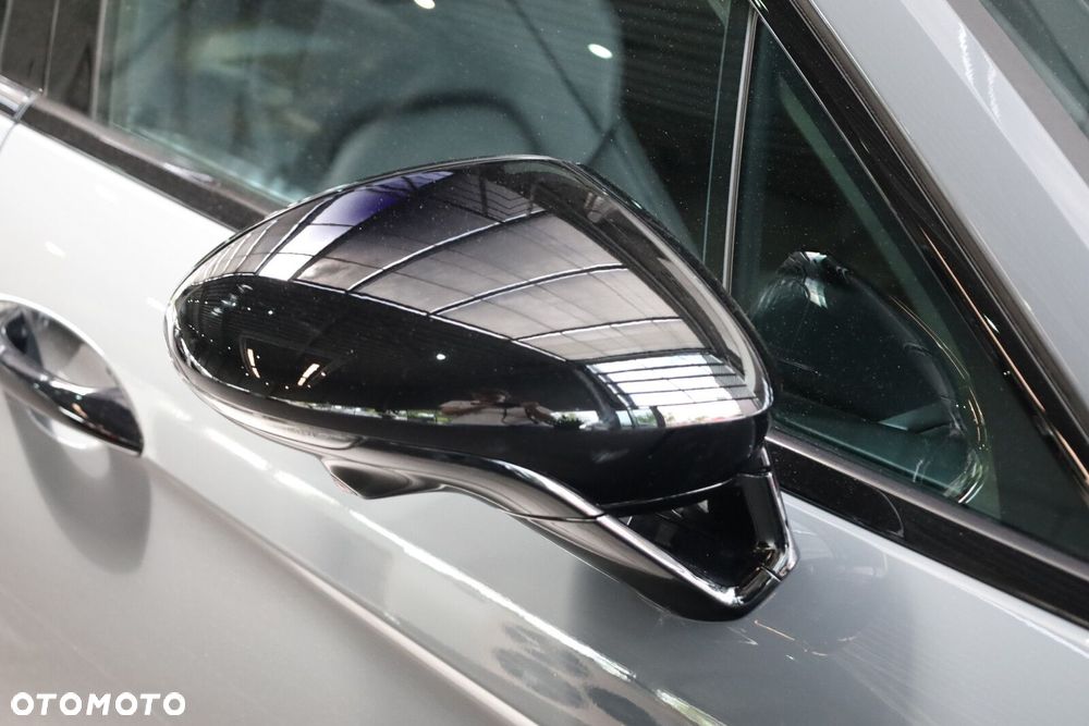 Porsche Panamera - 27