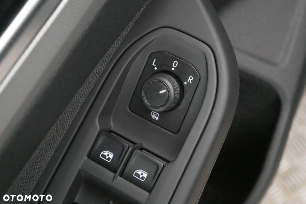 Volkswagen Golf VIII 1.0 TSI - 22