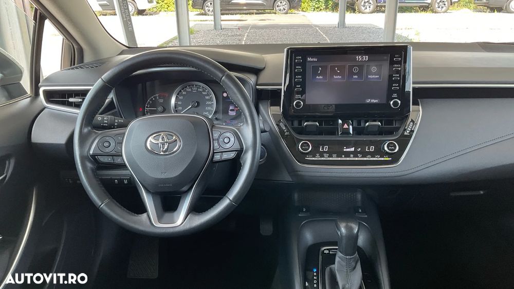 Toyota Corolla 1.8 HSD Business - 13