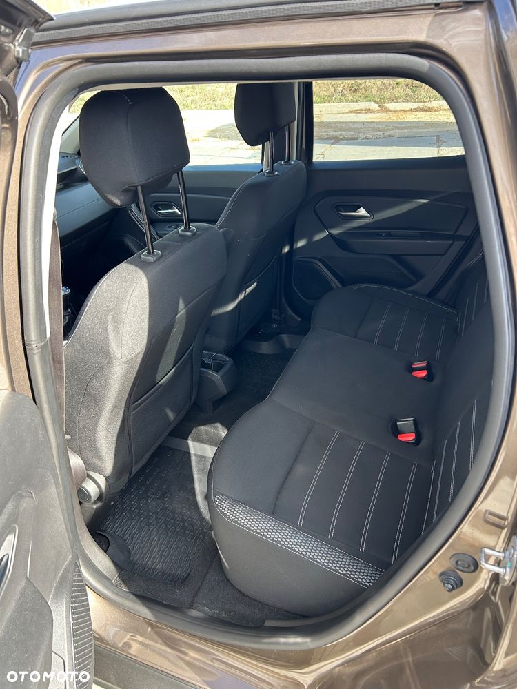 Dacia Duster 1.6 SCe Outdoor 4x4 S&S - 11