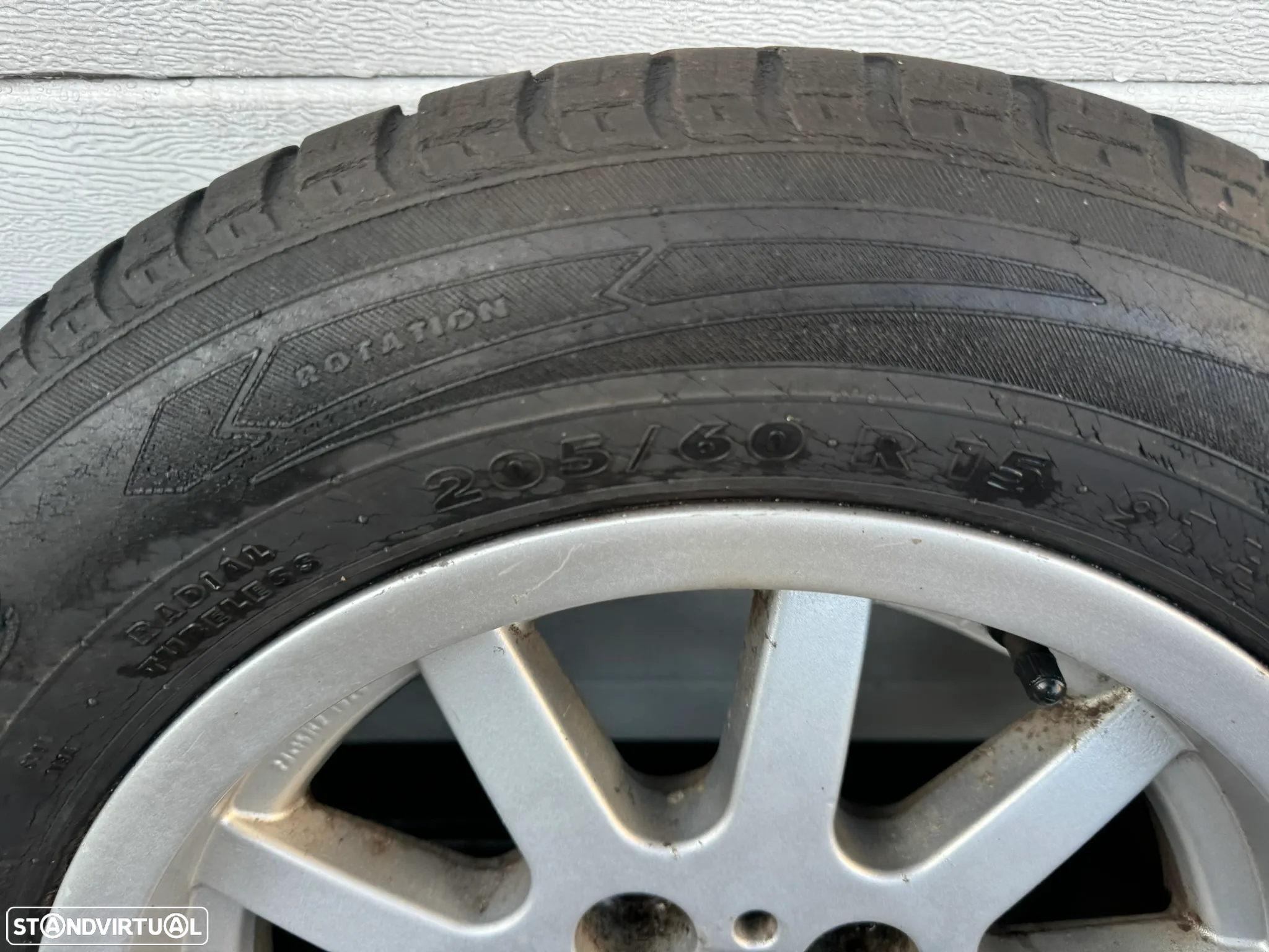 4 Jantes BMW+ 4 Pneus 205/60 R15 - 7