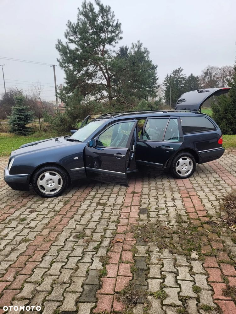 Mercedes-Benz Klasa E 430 T Elegance - 12