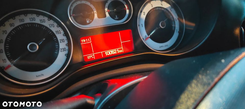 Fiat 500L 1.4 T-Jet Lounge - 33