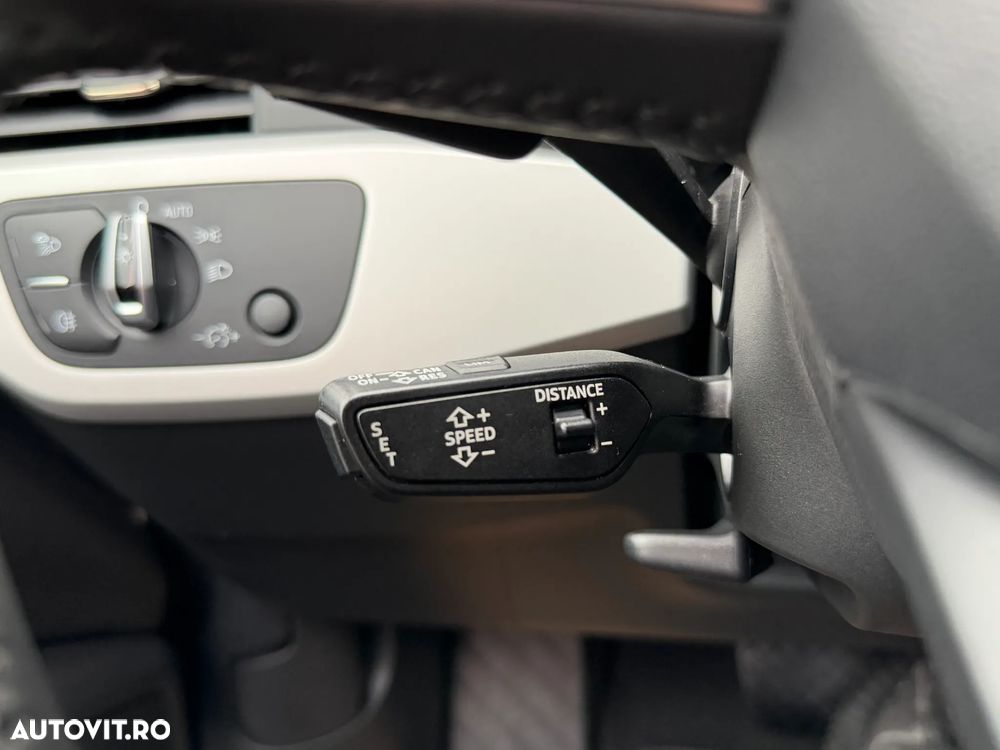 Audi A4 35 TDI S tronic design - 31