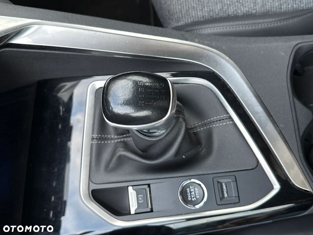 Peugeot 3008 BlueHDi 130 Stop & Start Allure - 32