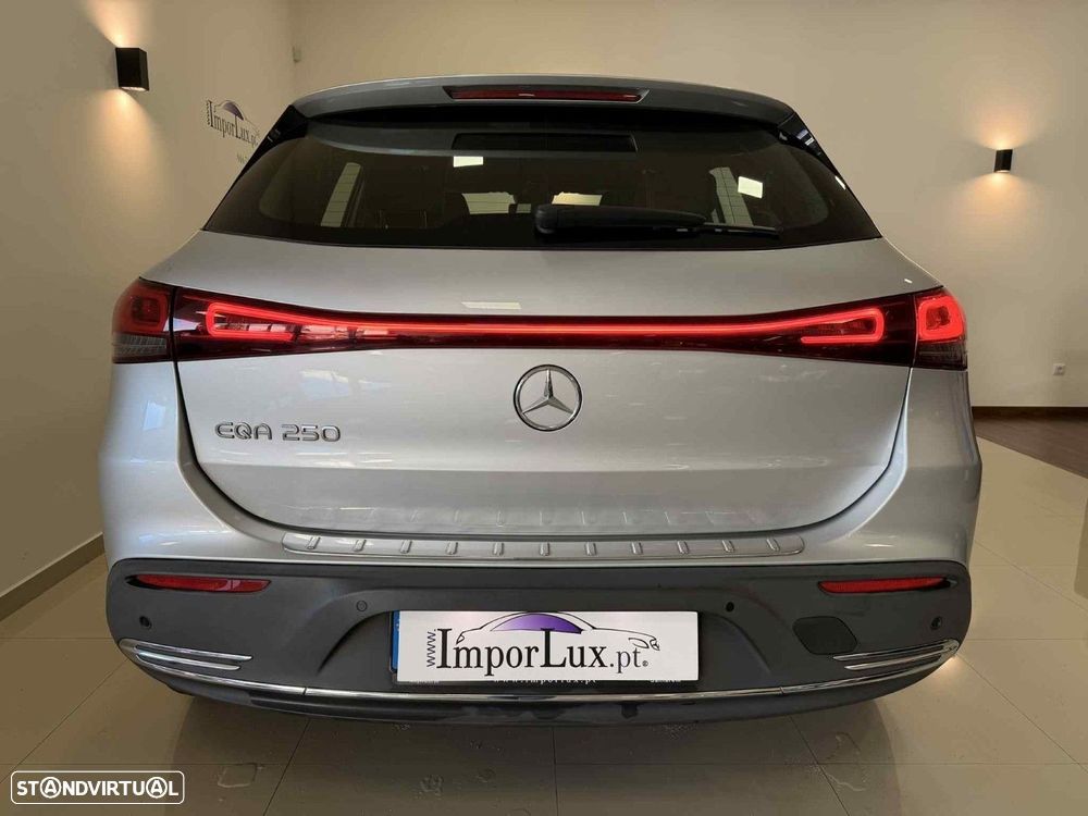 Mercedes-Benz EQA 250 - 9