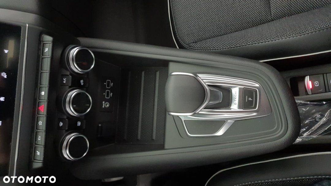 Renault Captur - 17