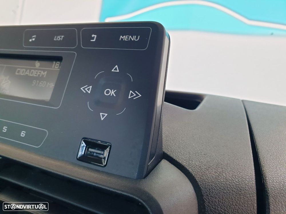 Citroën Berlingo 1.2 PureTech M Shine - 18