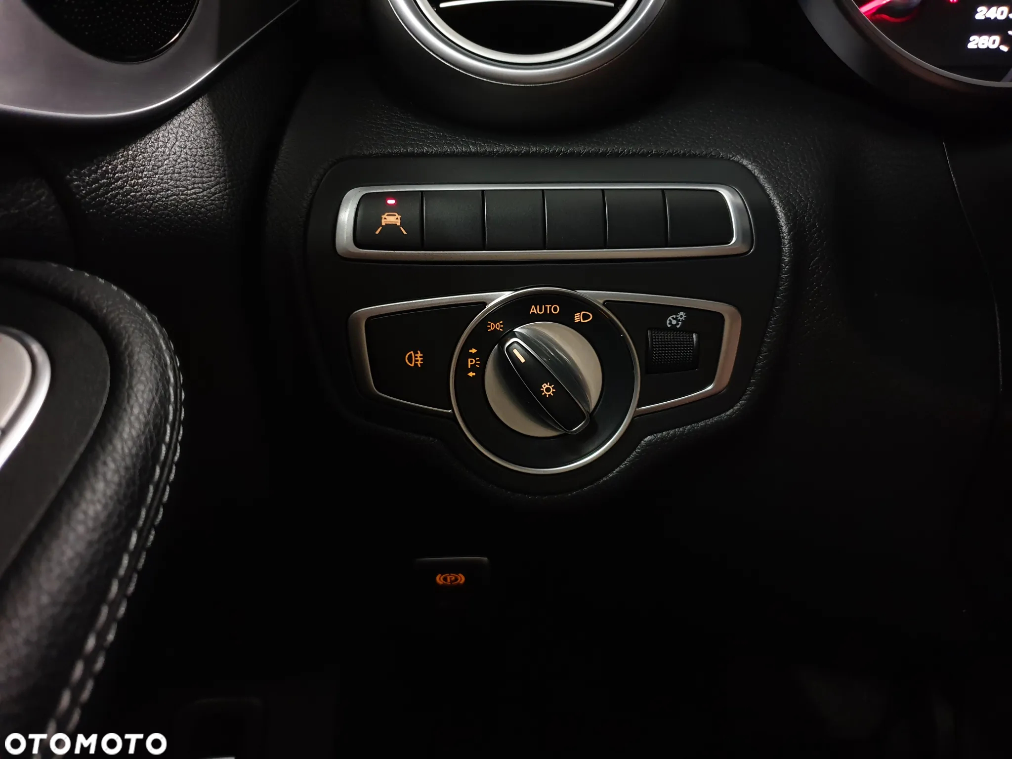 Mercedes-Benz Klasa C 220 d T 9G-TRONIC Avantgarde - 27