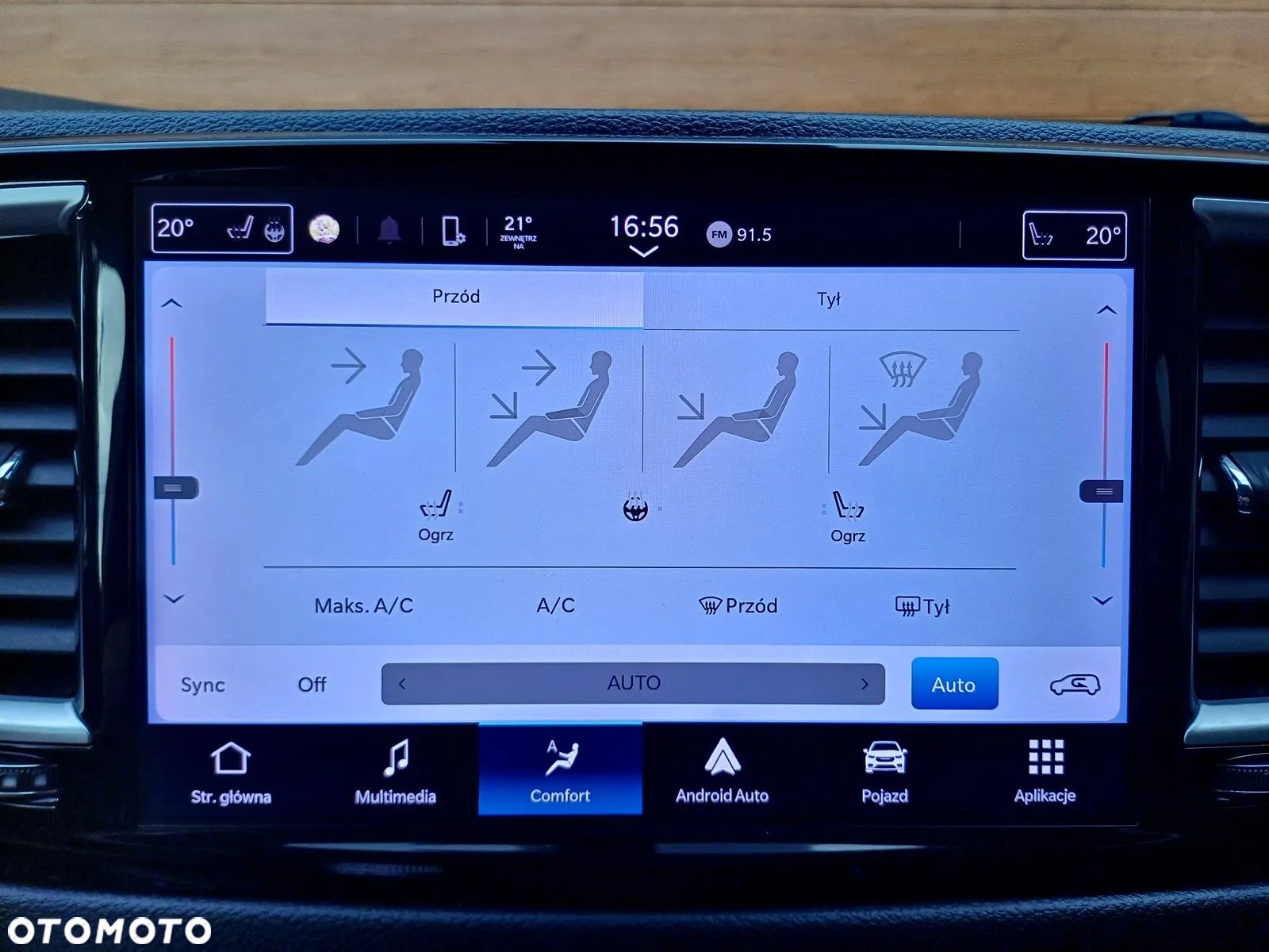 Chrysler Pacifica - 23