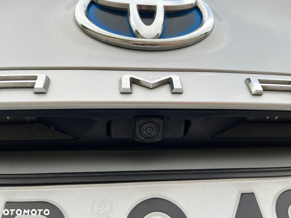 Toyota Camry - 31