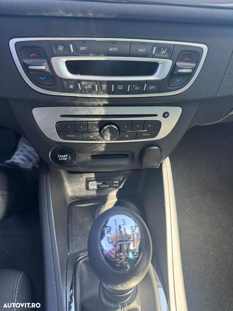 Renault Megane dCi 110 FAP LIMITED - 6