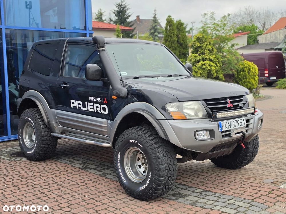 Mitsubishi Pajero - 17