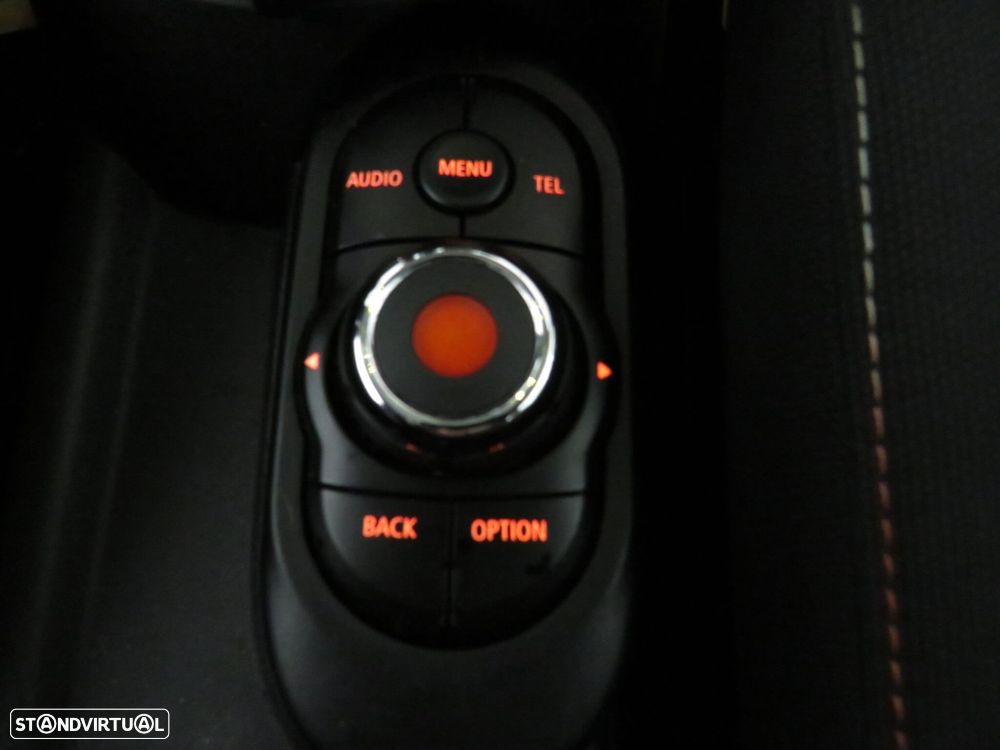 MINI 5 Portas Cooper D - 43