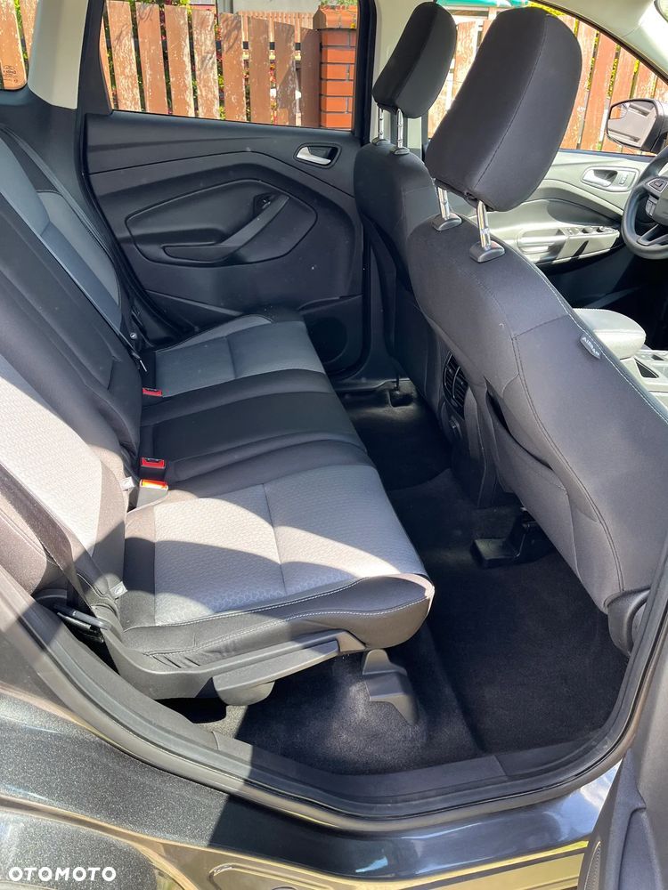 Ford Kuga - 16